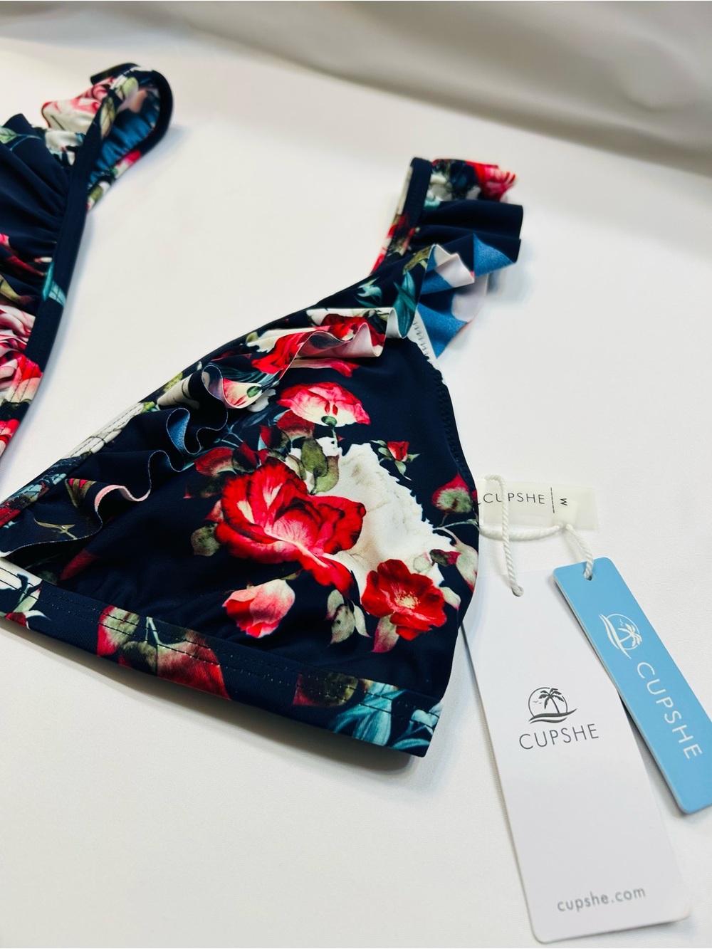 Cupshe Navy Floral Ruffle Triangle Bikini Top with Red Roses. New With Tags - Picture 5 of 6